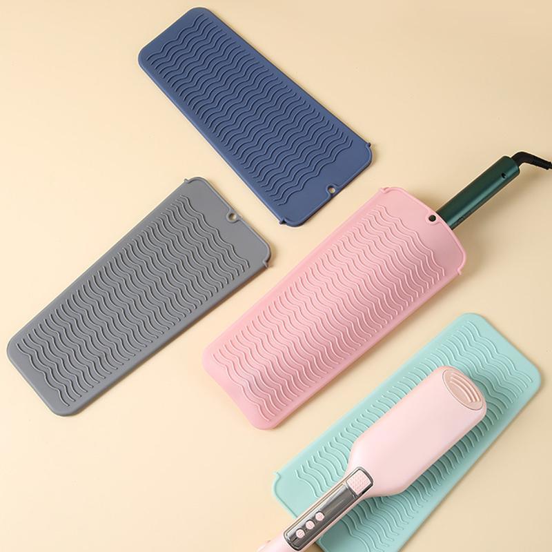 Silicone Hair Straightener Mat, Portable Heat Resistant Hair Straightener Pad, Hair Straightener Storage Bag, Hair Styling Tool for Home & Salon Use, Gift for Christmas