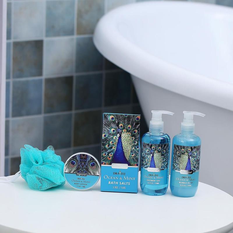 Draizee Spa Gift Basket for Women with Refreshing “Ocean Mint” Fragrance, Luxury Skin Care Set Includes 100% Natural Shower Gel, Bubble Bath, Body Lotion, Bath Salt and Much More – No.1 Best Gift for Mom, Wife, Girlfriend, Gift for Mother's Day, Christmas