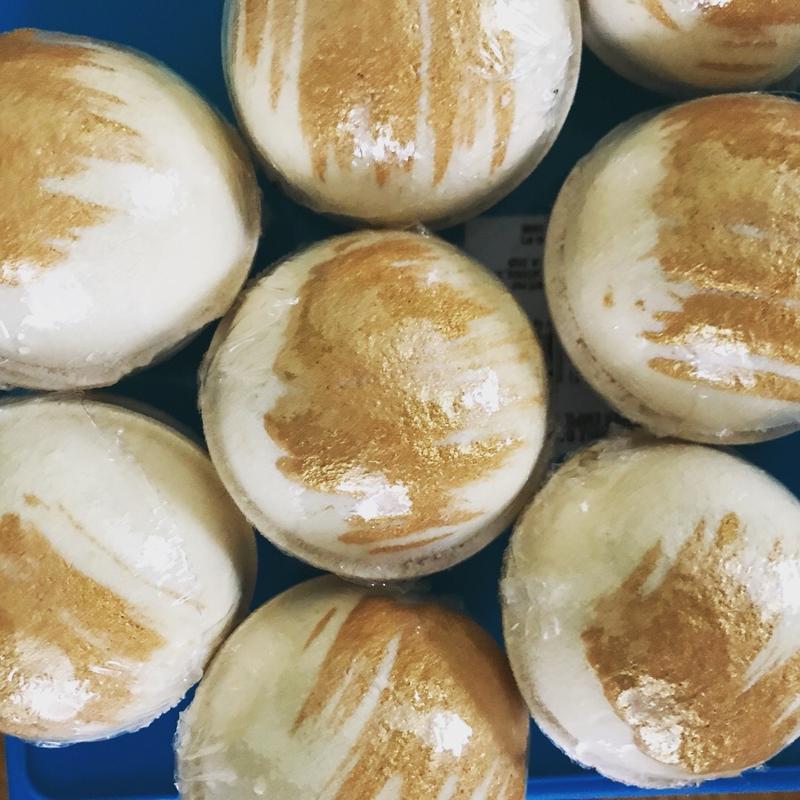 The Bathory Golden Wizard Butterbeer Bath Bomb - Perfect for Relaxation and Skincare