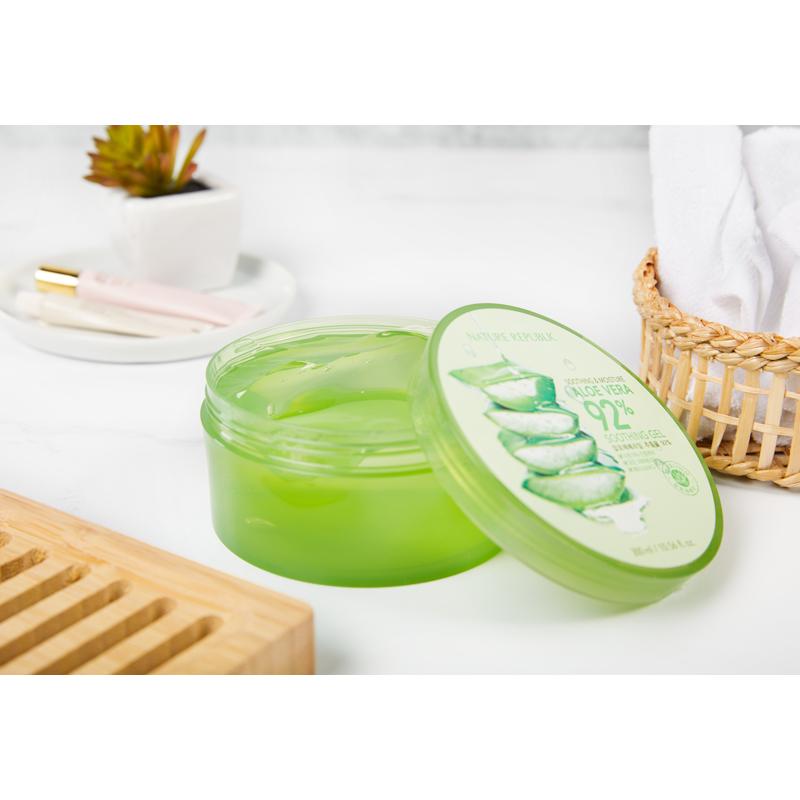 Nature Republic Soothing and Moisture Aloe Vera 92% Soothing Gel  300 ml