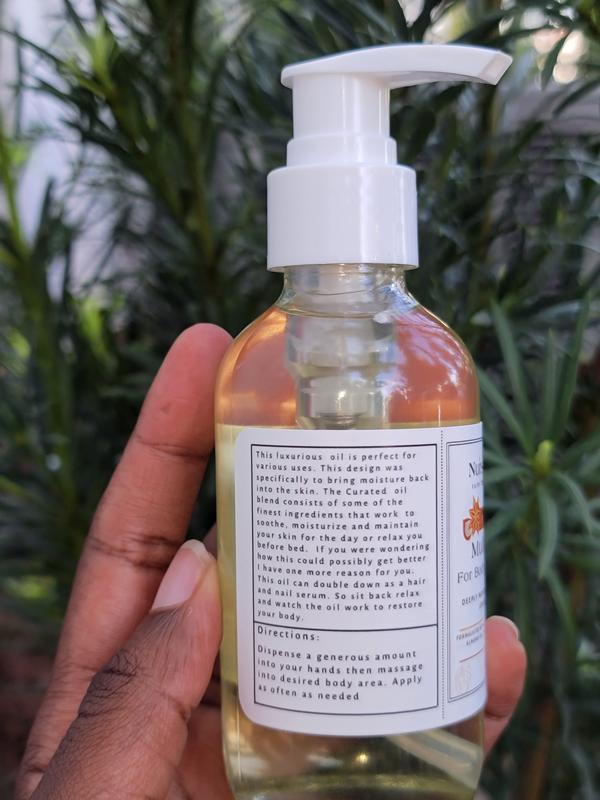 Naturally Scented Nourishing Body Oil