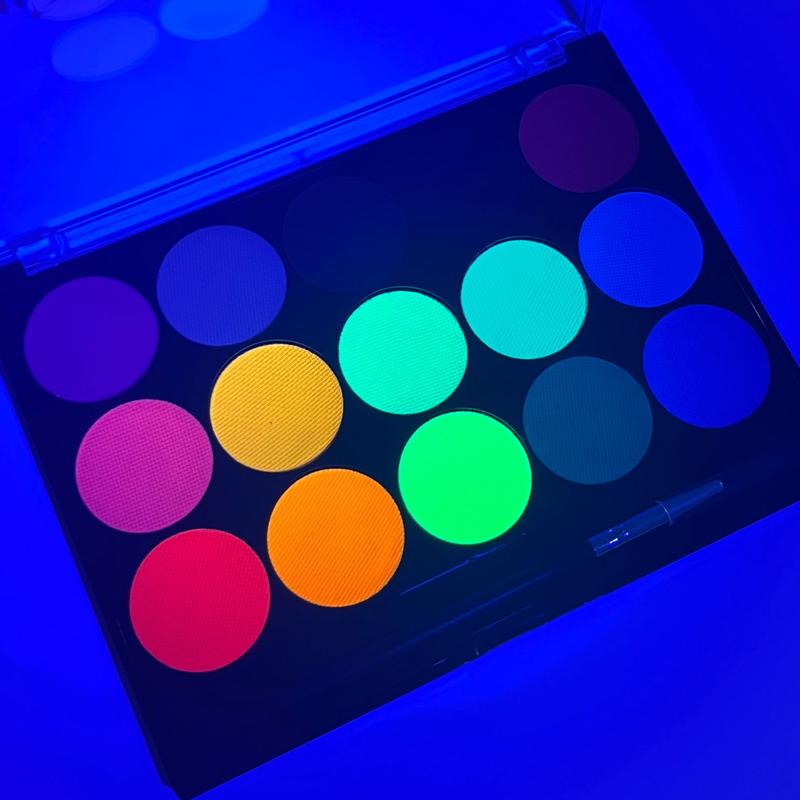 Water-Activated UV-Glow Graphic Eyeliner Palette