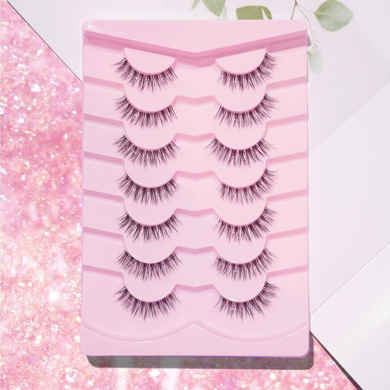 Natural Curling False Eyelashes (7 Pairs), Wispy Cat Eye Look Faux Cluster Lashes, Volumized False Eyelashes for Women and Girls Eye Makeup Enhancement